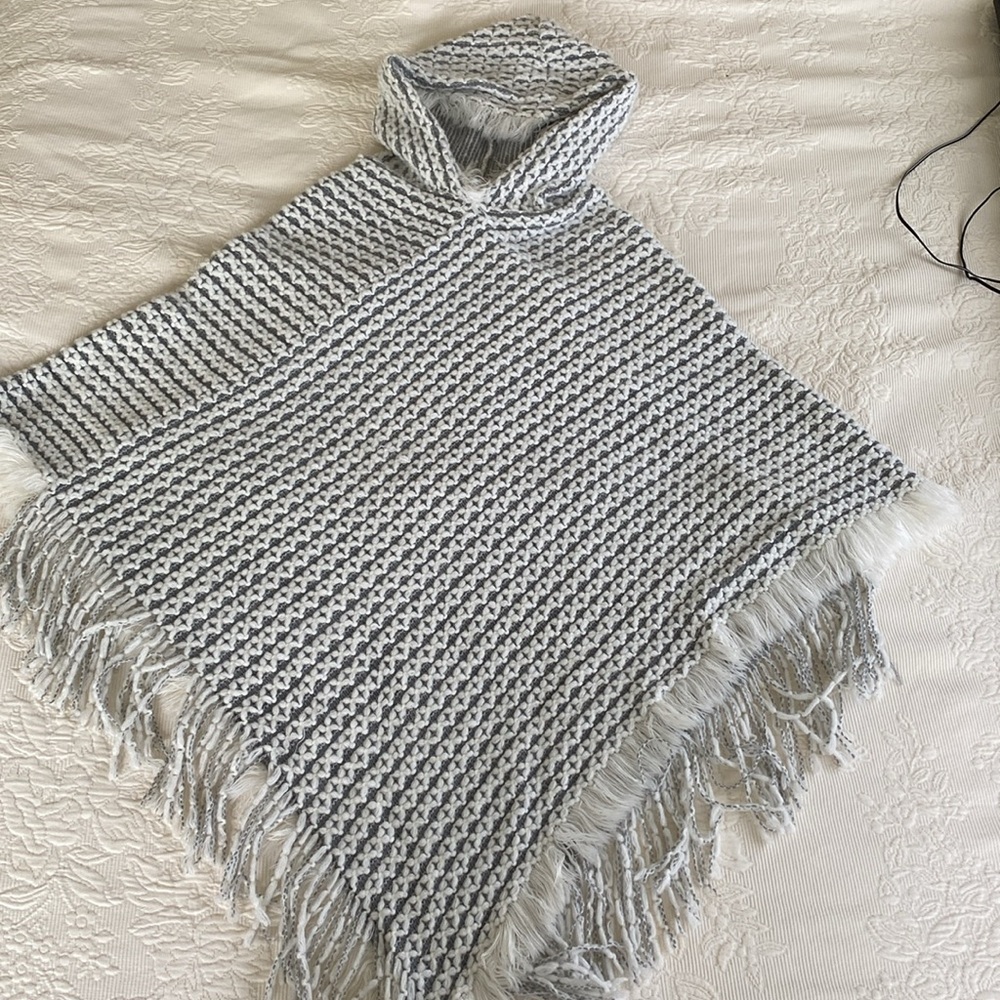 Ganz grey & cream color knit acrylic Shawl or cape with hood.